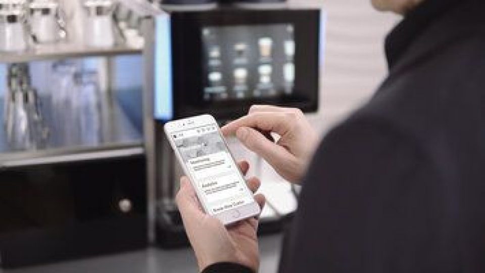 Wenn Kaffeevollautomaten kommunizieren: Echtzeitservices bei der WMF