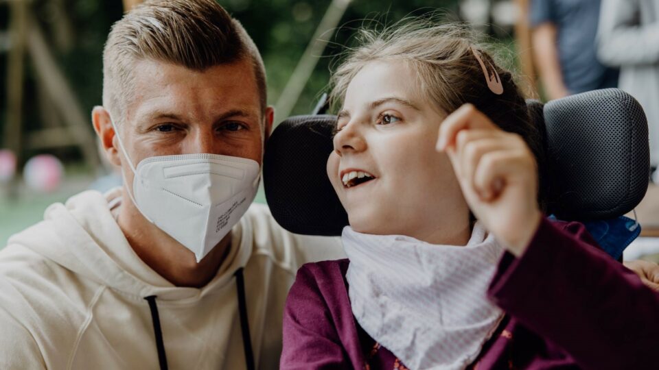 Im Einsatz für schwerkranke Kinder – Interview mit Toni Kroos